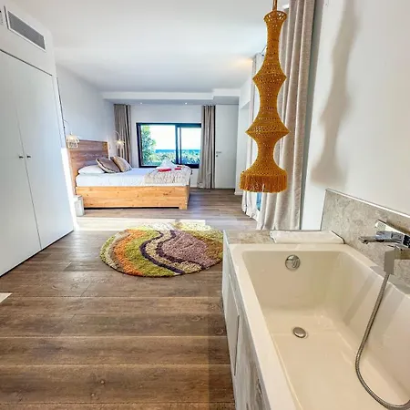 Santa Lucia Di Fautea Villa *